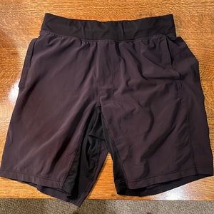 Lululemon shorts size M